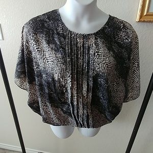 Snake print blouse size XL